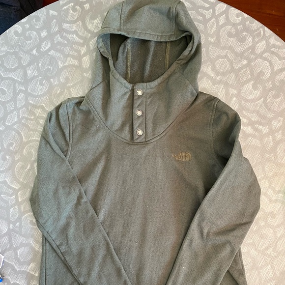 The north face olive green, three snap button hoodie, women’s size medium - Picture 1 of 6